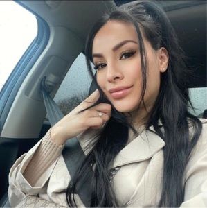 Meet your Posher, Lucy